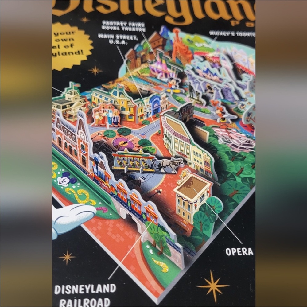 Disneyland Park Model Kit and book - Picture 2 of 6